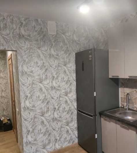 Квартира з новим євроремонтом , в новобудові !