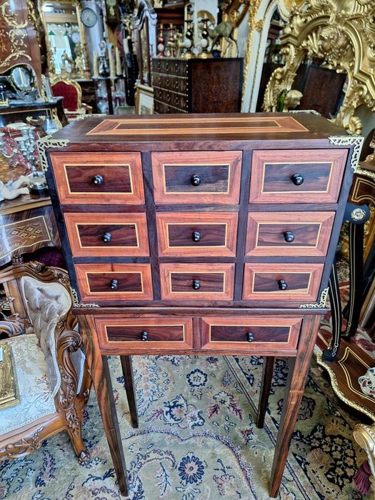 Móveis Contadores ( Pau Santo e Pau de Cetim)