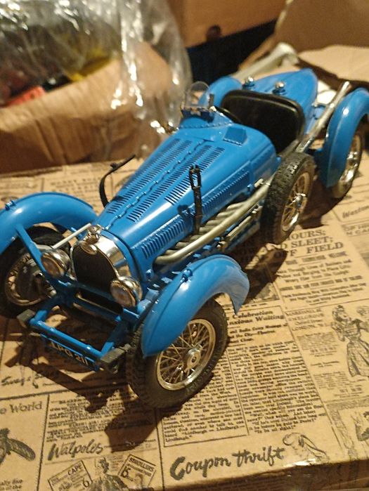 Bburago model Bugatti "Type 59" (1934), skala 1:18