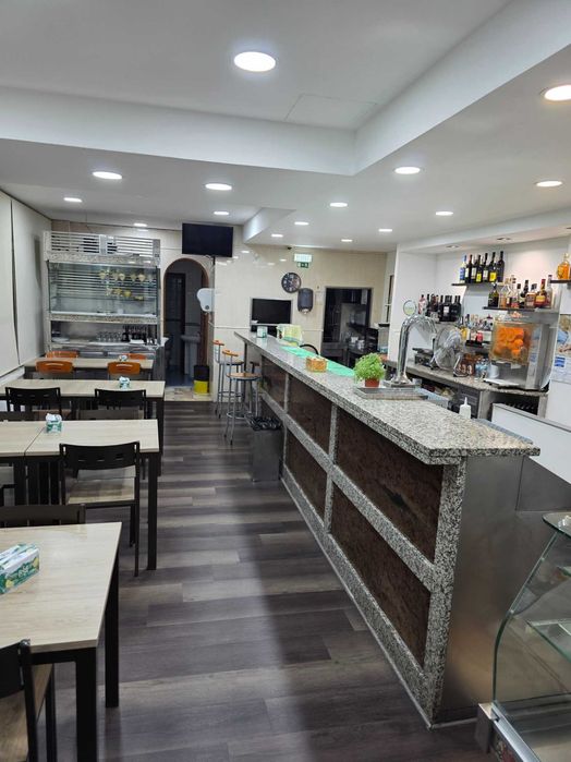 Cede-se Posição Restaurante E Pastelaria C/ Fabrico