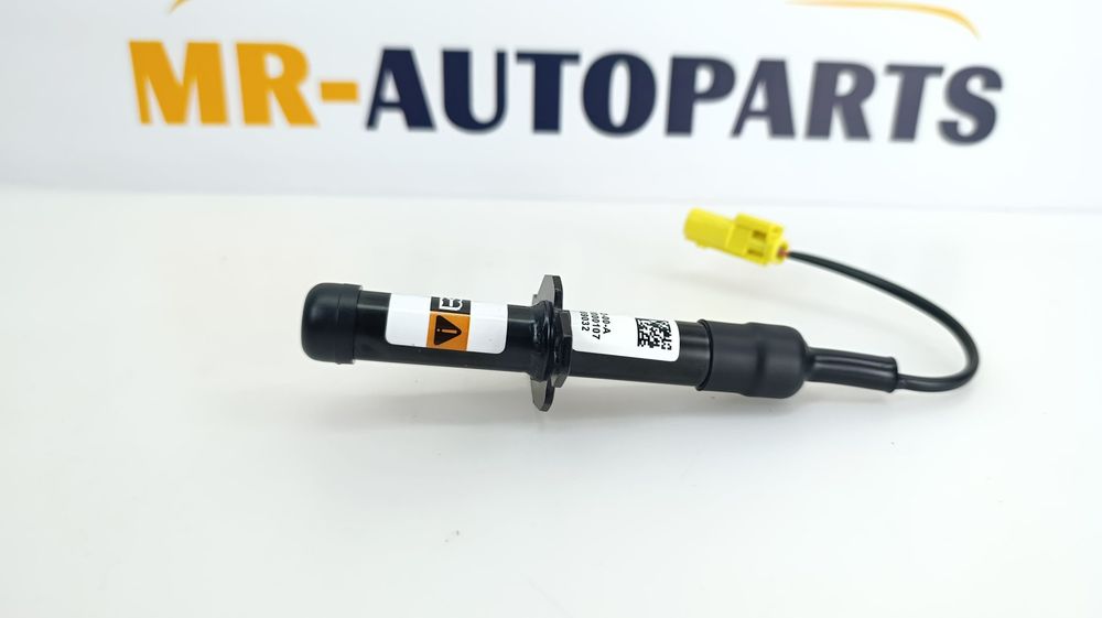 Піропатрон петлі капота (оригінал) Tesla Model 3 Highland 1735702-00-A