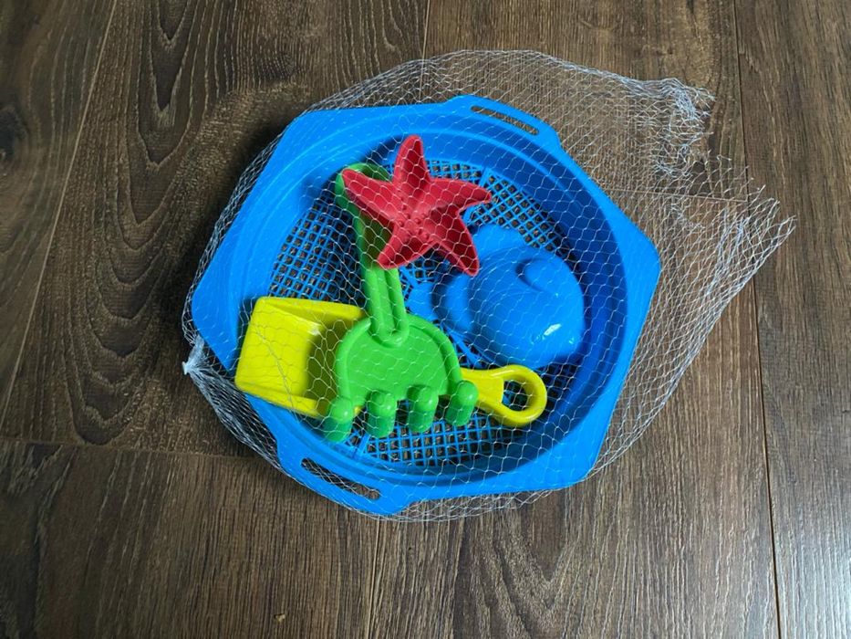 Nowy zestaw zabawek do piasku