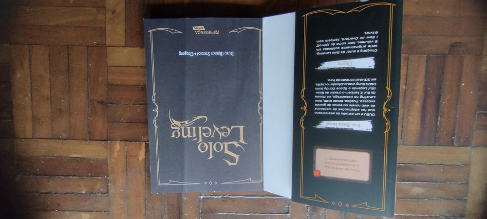 Livros 4 volume de Solo Leveling
