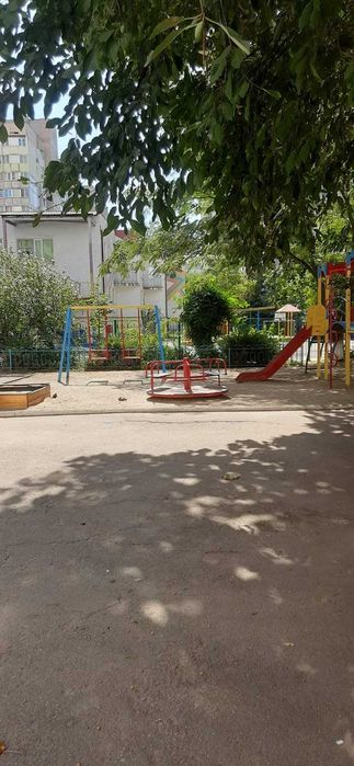 Продам квартиру на ул. Высоцкого — с ремонтом, мебелью и техникой.