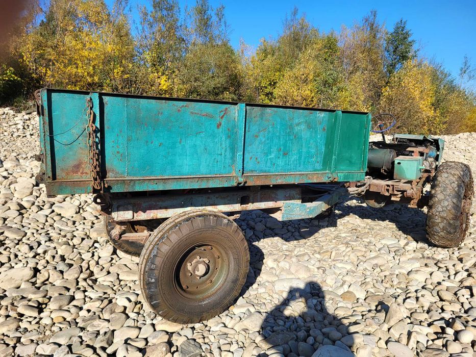 Продам саморобний трактор з прицепом.