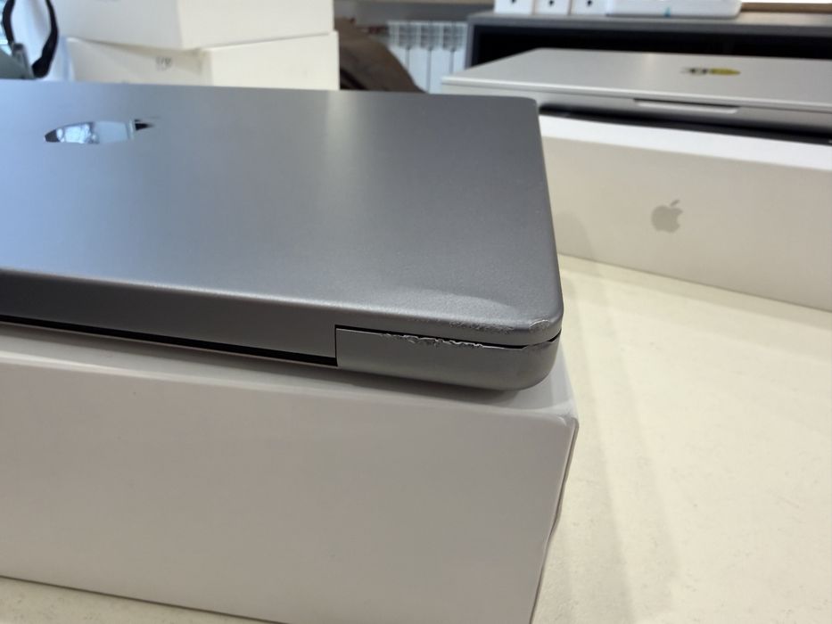 MacBook Pro 14” 2021 M1 Pro 16/512gb Space Gray з гарантією
