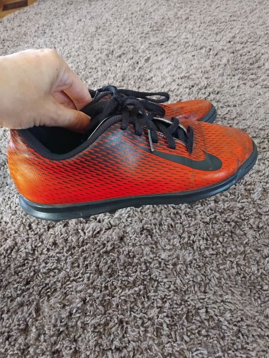 Сороконіжки Nike