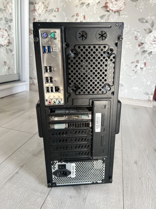 Системний блок ПК AMD FX(tm)-8320 8ядер 12гб ddr3 GTX660