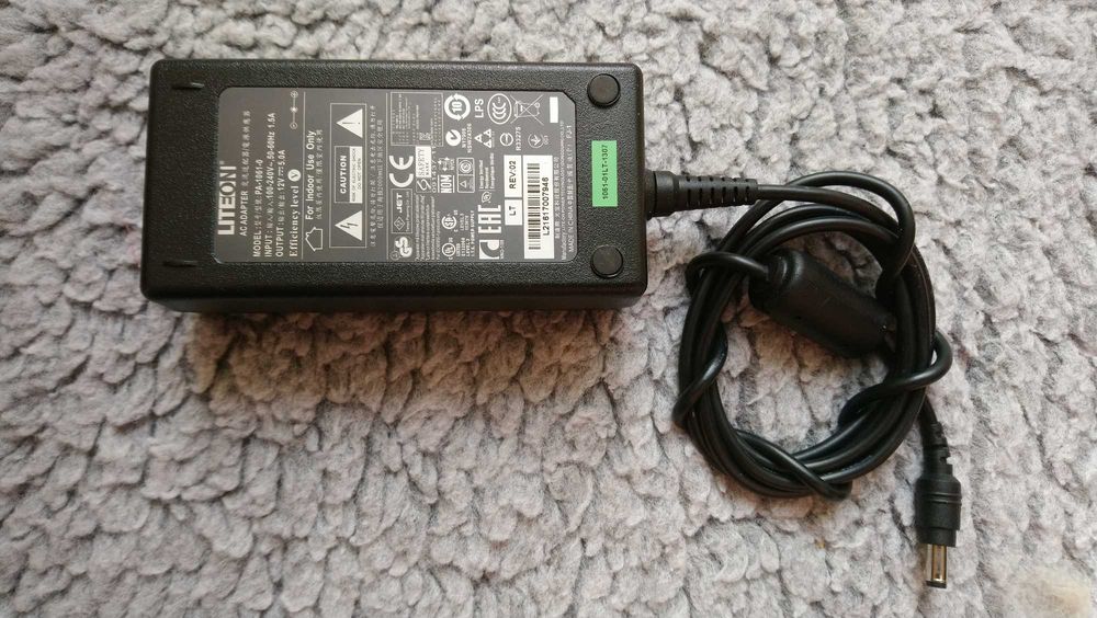 Zasilacz 12V i 5A