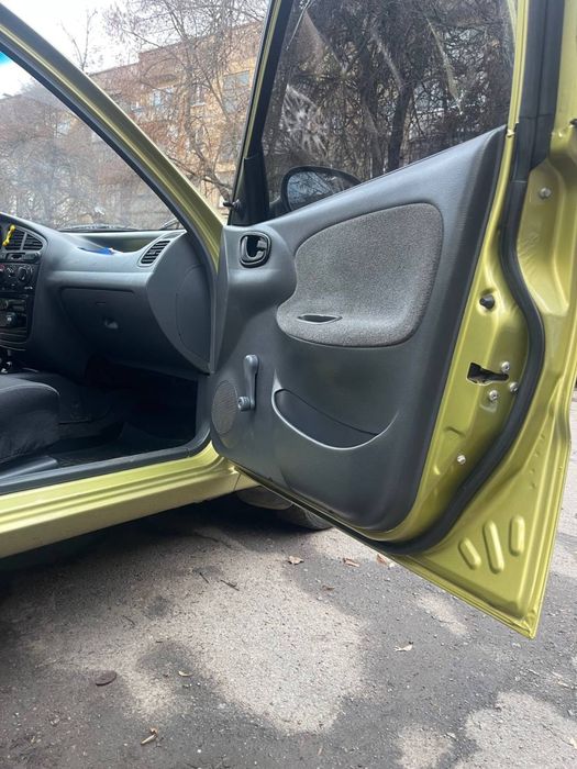 Продам автомобіль Део ланос 1.4