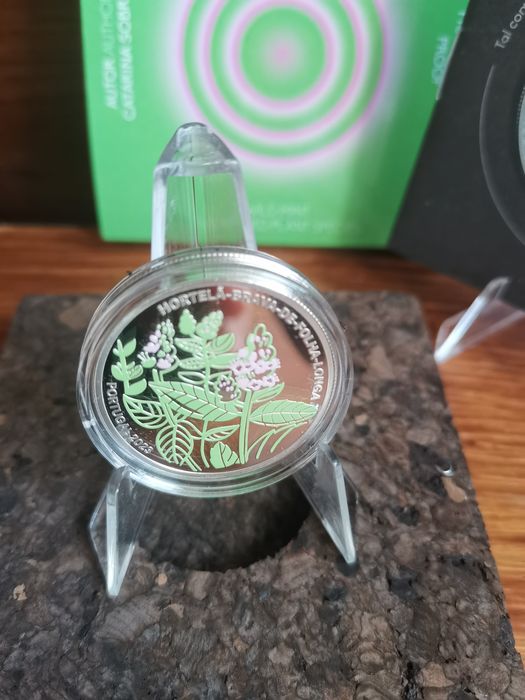 Moeda comemorativa Proof, em prata 925 Hortelã brava