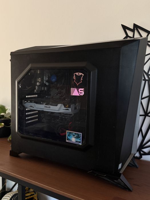 Komputer gamingowy w świetnym stanie, GTX 1070, 32gb ramu, intel core i5 8gen