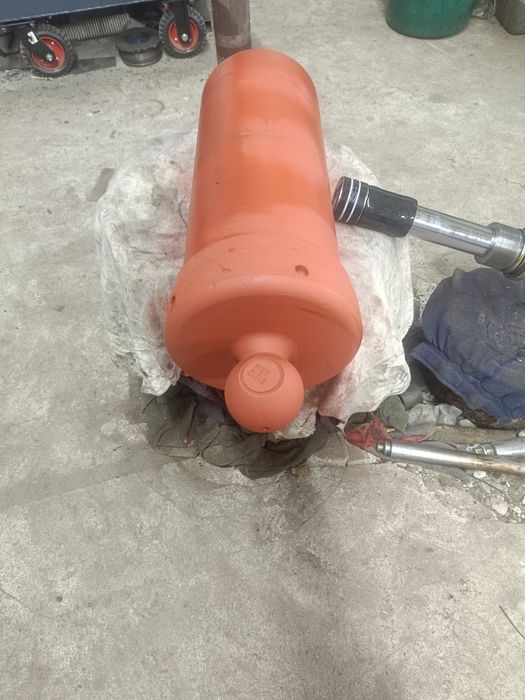 Siłownik wywrotu LIAZ