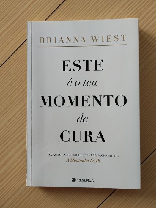 Livro 'Este é o teu momento de cura' de Brianna Wiest