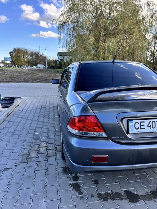 Mitsubishi Lancer