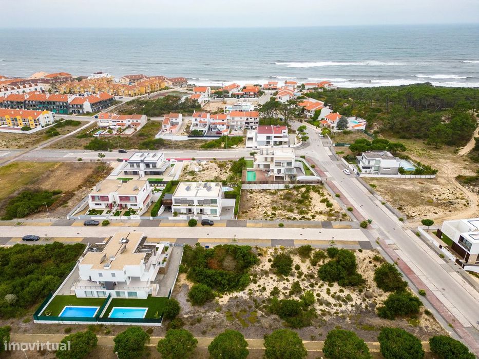 Excelente lote para construção à beira mar