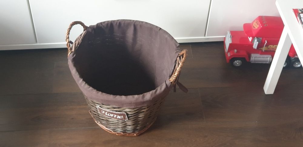 Duży kosz wiklinowy ratanowy do przechowywania, do prania, gospodarczy
