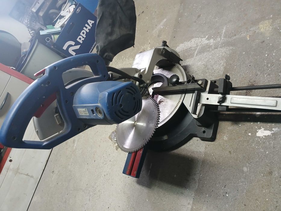 Vendo Serra de meia esquadria