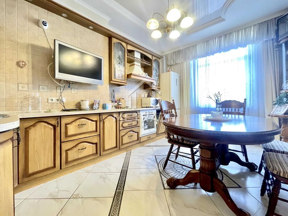 Продам Элитная 3-ком кв 94 м²в современном  новострое ЖК Грековская 5