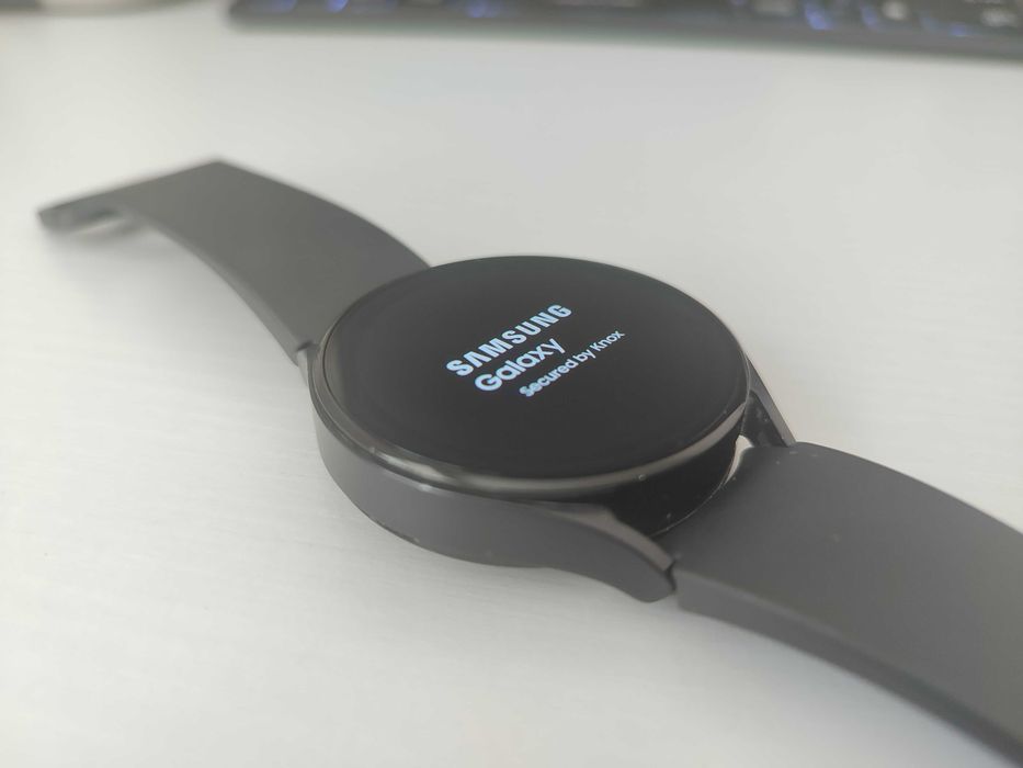 Смарт годинник Samsung SM-R910 Galaxy Watch 5 44mm
