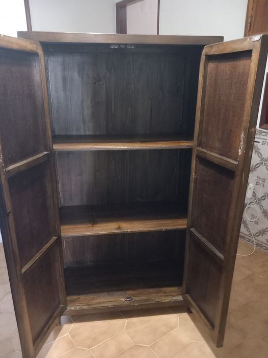 Móvel Oriental cor castanha