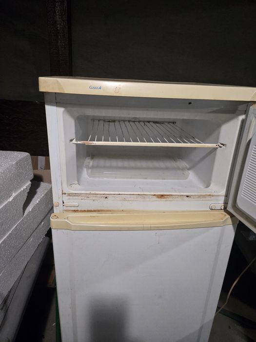 Продам холодильник рабочик