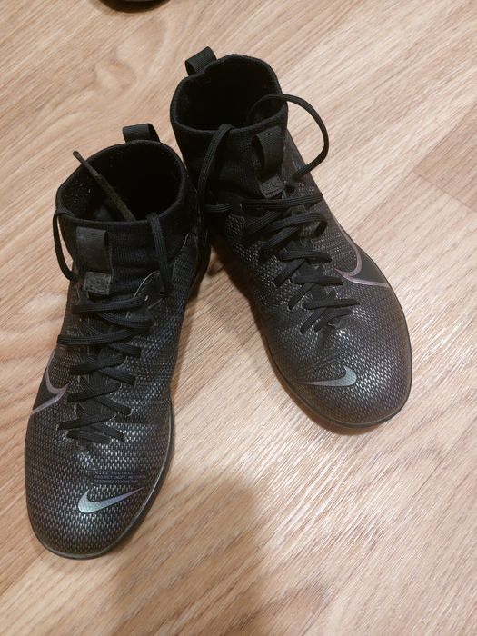 Футзалки сороконожки кроссовки оригинал 37.5 по стельке 23.5