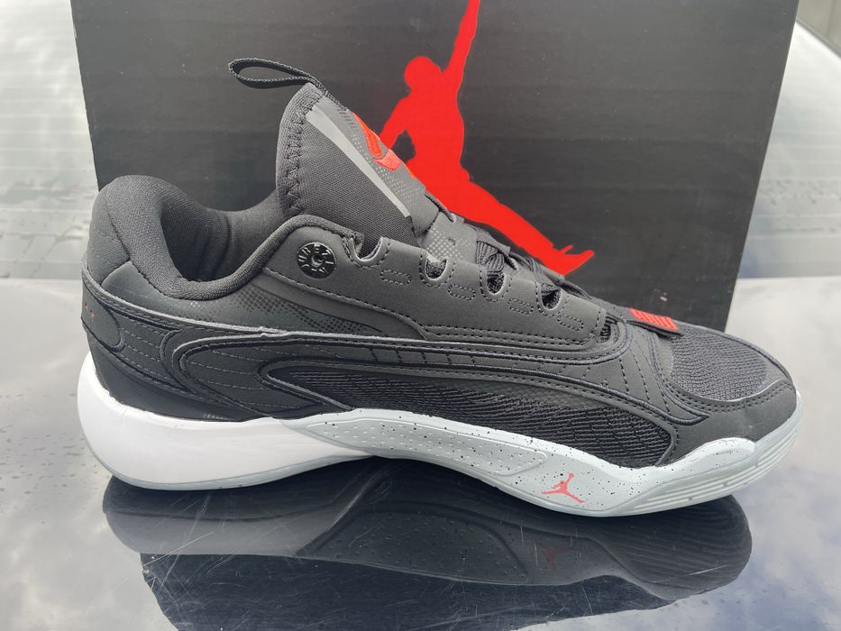 Баскетбол Jordan Luka 2 BRED 41-45 в наявності.