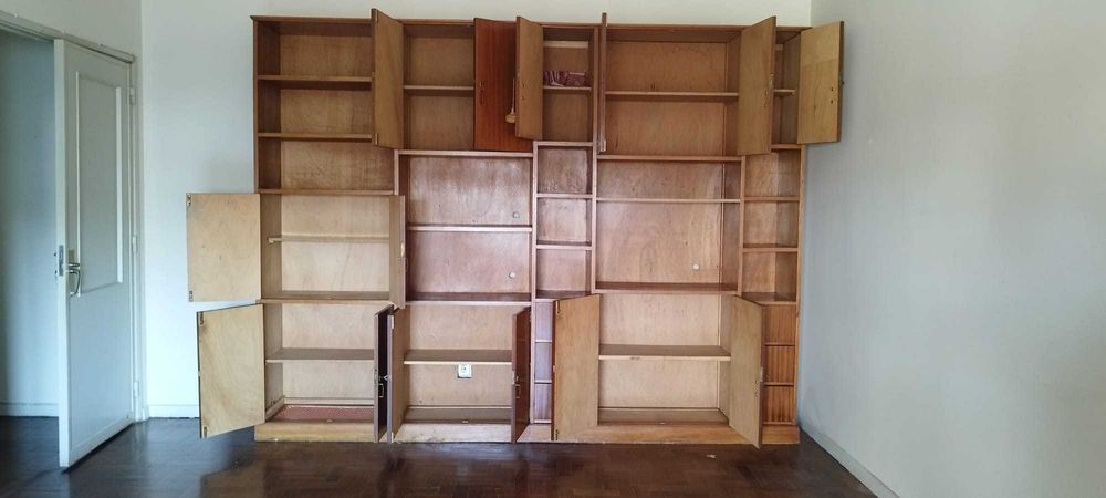 Movel / Estante / Livreiro Madeira