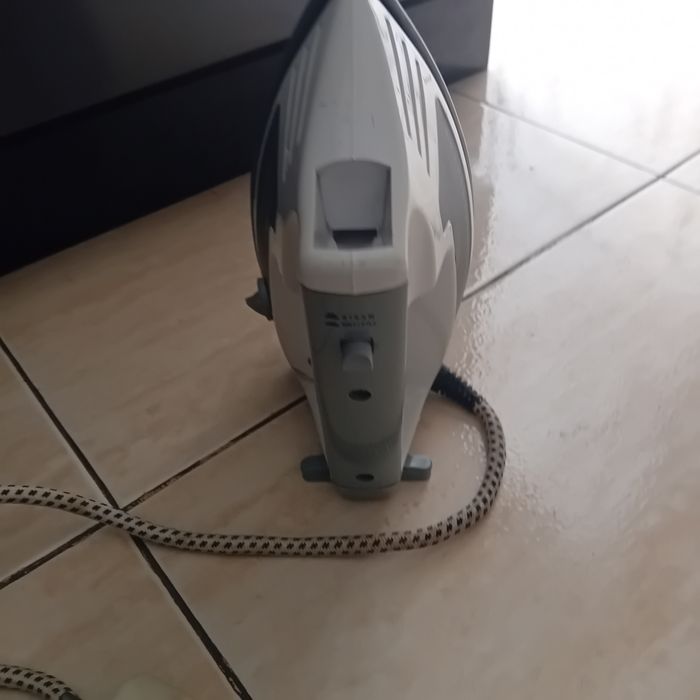 Ferro de engomar para viagem