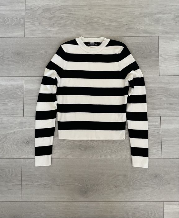 Вкорочений джемпер кофта в смужку