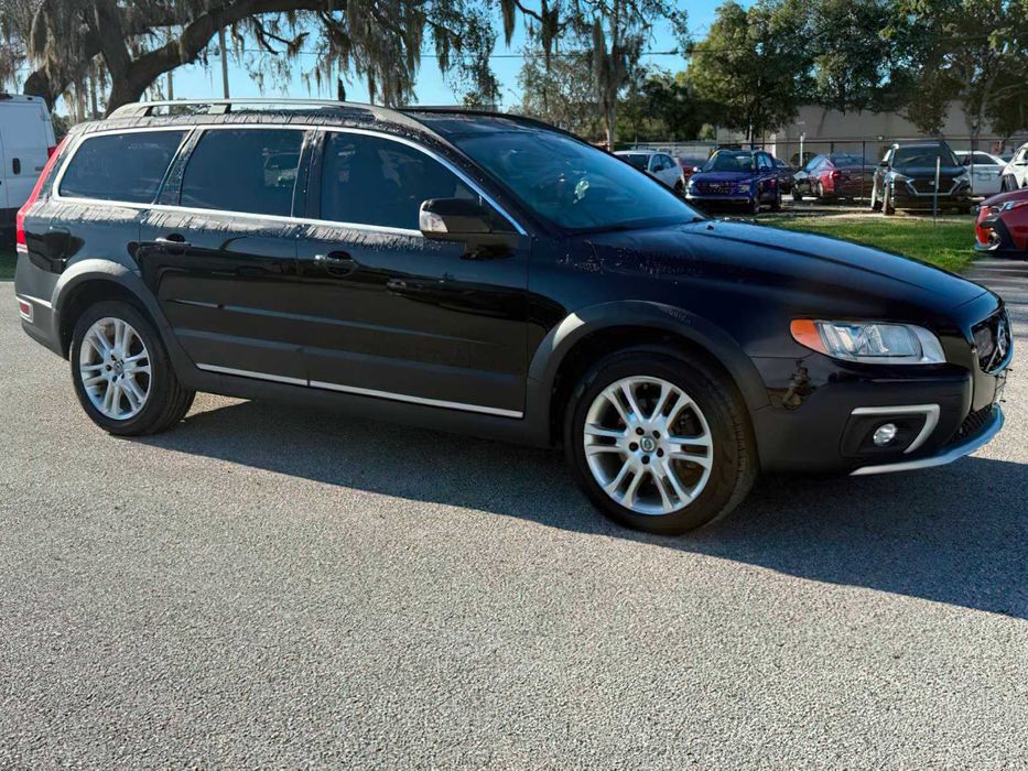 Volvo XC70 T5 Premier      2016