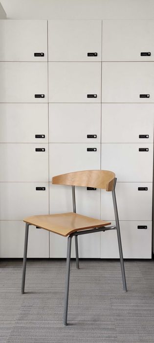 Krzesła do kuchni kantyny KINNARPS drewno brzoza metal nóżki (6 szt.)