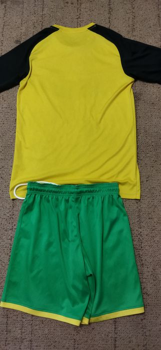 Форма футбольна на 14 років(164см)