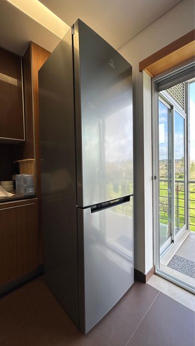 Frigorífico Indesit XIT9 T3U X