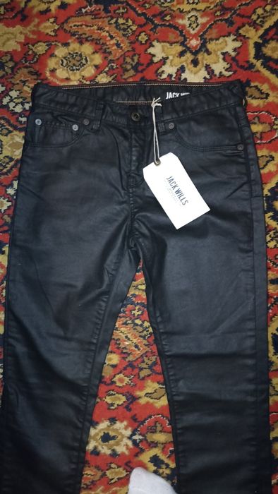 Джинси скіні з напиленням.