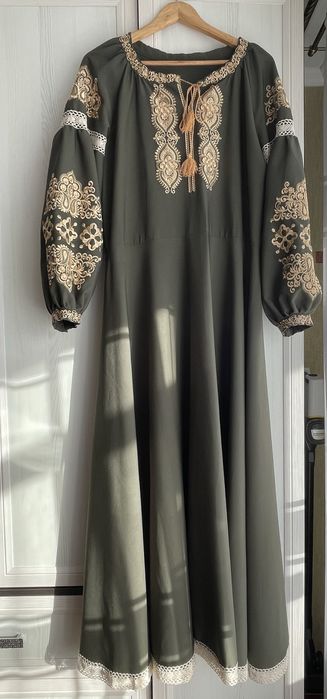 Плаття вишиванка,оливкового кольору,розмір Л-2ХЛ