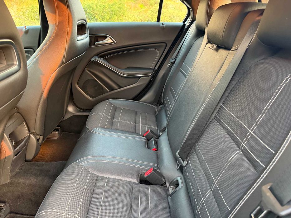 Mercedes-Benz A 160d Style Auto