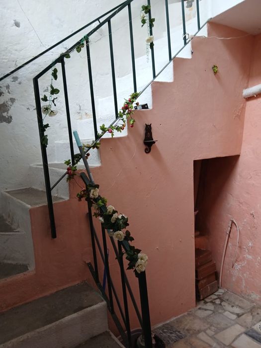 Casa res chao moradia t3+1 com quintal vende ou aluga