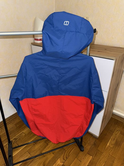 Нейлонова вітровка куртка кофта Berghaus The North Face