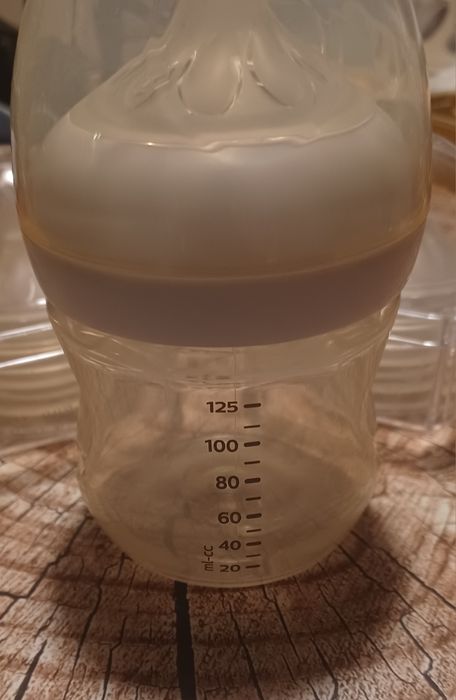 Zestaw Philips Avent Butelka 125 ml plus 5 smoczków rozmiar 3.