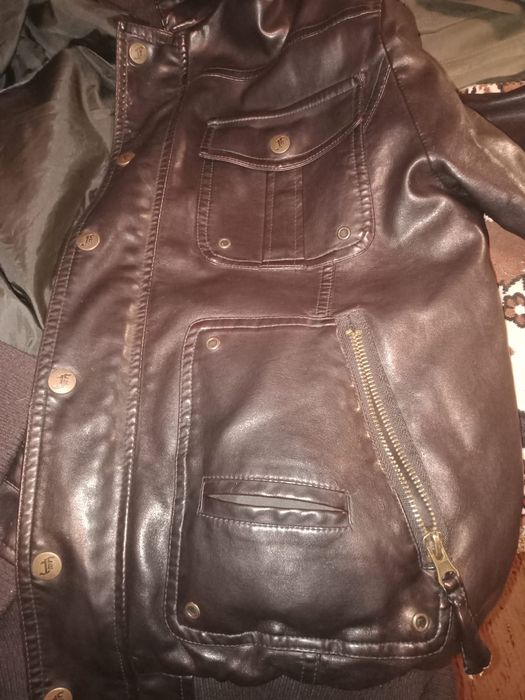 Курточка кожаная размер S, М.
