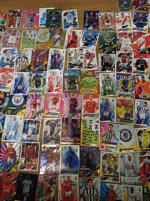 Sprzedam karty piłkarskie