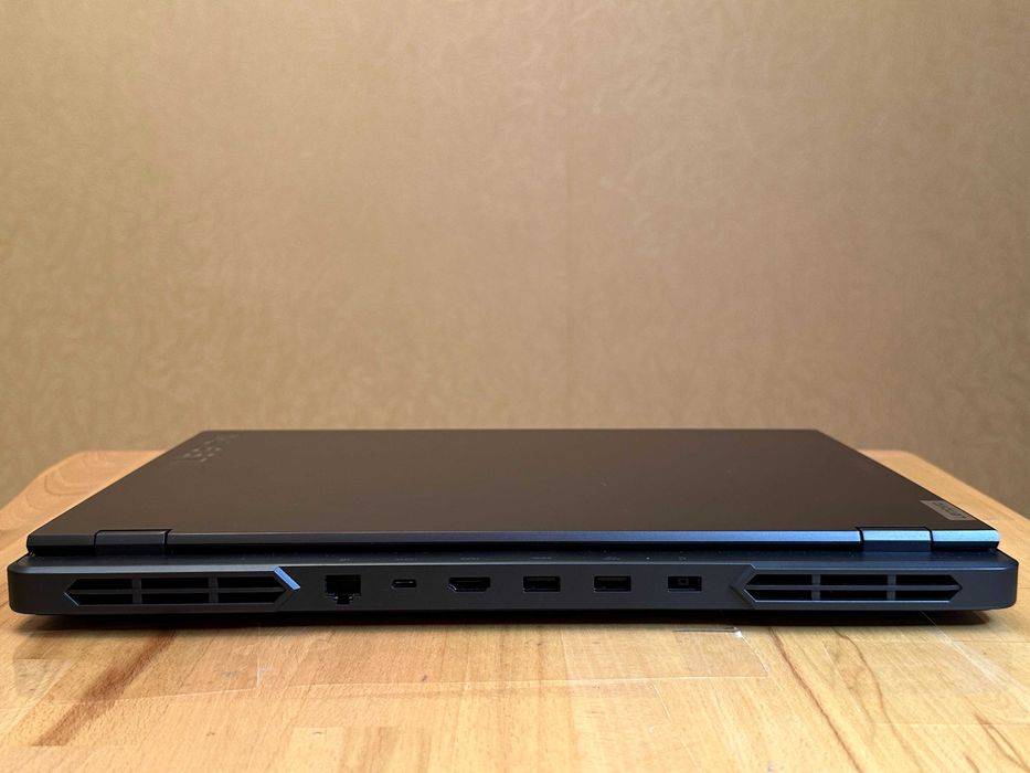 Lenovo Legion Pro 5 16 RTX 4070 Ryzen 7 7745HX