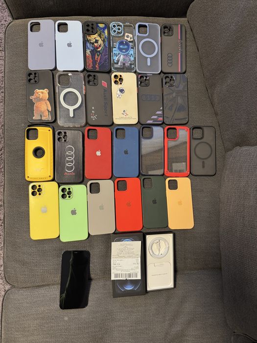 Iphone 12 pro 256gb + 25 szt etui