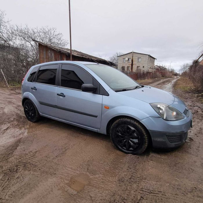 форд фиеста 06 г 1.4 газбенз автомат  без влож без дтп