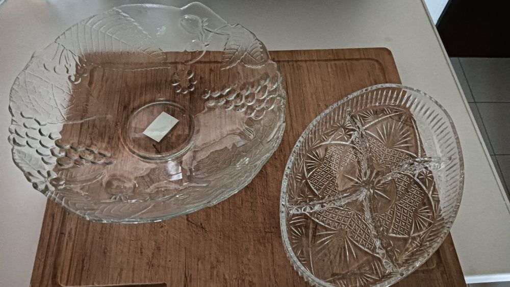 Saladeira e prato salgados NOVOS (CONJUNTO 10€)