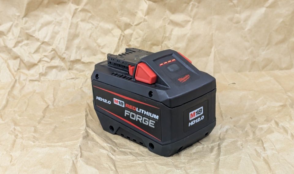 Акумулятор Milwaukee M18 48-11-1813 FORGE 12.0 Ah
