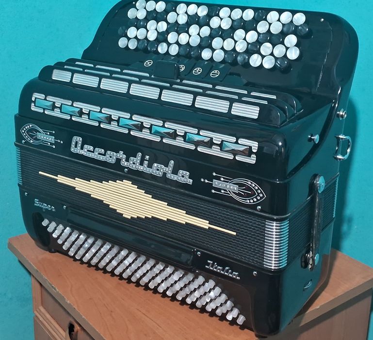 Баян італійський пятирядний ACCORDIOLA , акордеон аккордеон