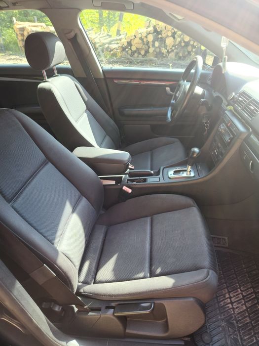 Audi A4 B6 2003   газ/бенз